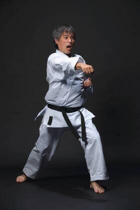 Japanese karate master training R160619_MR01.jpg  (qdwg000916)