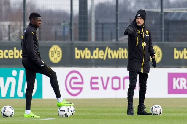 Dortmund, Germany 01.02.2017, Training BV Borussia Dortmund, BVB, Ousmane Dembele (BVB) und Trainer Thomas Tuchel (BVB) gestikuliert ( DeFodi001