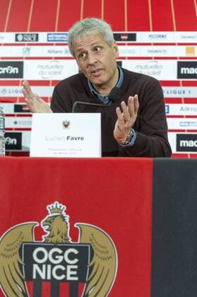 Fußball, OGC Nizza präsentiert Neuzugänge Srarfi und Obbadi Lucien Favre (OGC Nice) FOOTBALL : PK OGC Nice - Ligue 1 - 01 02 2017 NorbertScanella Panoramic 