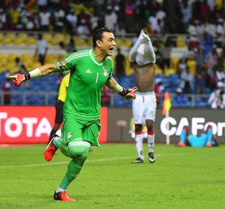 Essam El Hadary ( ÄGYPTEN ) Jubel Fussball Nationalteam Afrikacup Afrika Cup : Burkina Faso vs Ägypten - Halbfinale - CAN 2017 - Libreville - 01 02 2017 Panoramic Panoramic 
