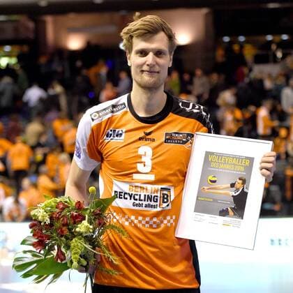 Themen der Woche - SPORT Bilder des Tages - SPORT Volleyball, Herren, Saison 2016 17 CEV Champions League, 4. Spieltag, BR Volleys - Dukla Liberec, Robert Kromm (Nr. 3, Berlin Recycling Volleys) wurde zum Volleyballer des Jahres 2016 gekürt, 02.02.17,