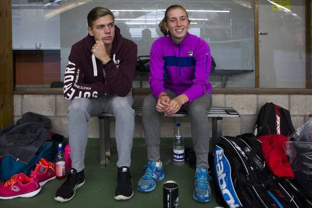 Belgian Elise Mertens and her boyfriend Robbe Ceyssens pictured during a training session ahead of a press conference PK Pressekonferenz of the Belgian Fed Cup team in Wilrijk, Antwerp, Saturday 04 February 2017. On February 11 and 12, Belgium and Romania will play their first round match in the World Group II in Bucharest, Romania. KRISTOFxVANxACCOM  x05039687x