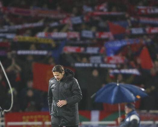 Osasuna s coach Petar Vasiljevic reacts after the Liga Primera Division 21st round match between Real Socidad and Osasuna at Anoeta stadium in San Sebastian, Basque Country, Spain, 5 February 2017. REAL SOCIEDAD VS. OSASUNA !ACHTUNG: NUR REDAKTIONELLE NUTZUNG!  PVA001 20170205-636219259921841451