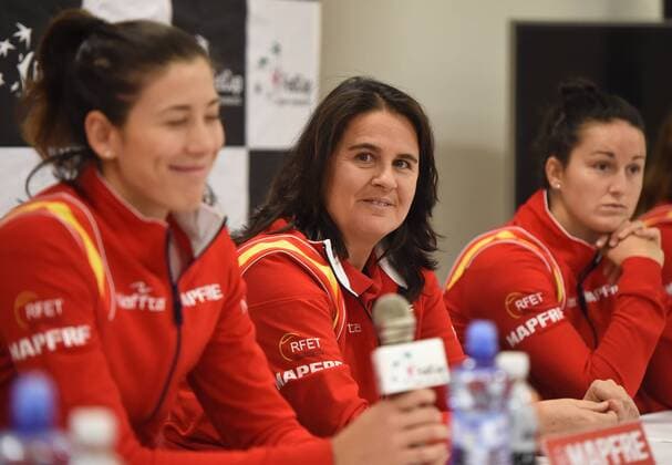 From left tennis players Gabrine Muguruza, captain Conchita Martinez and Lara Arruabarrena from Spain speak during the press conference PK Pressekonferenz prior to first round 2017 Fed Cup in Ostrava, Czech Republic, February 8, 2017. (CTKxPhoto JaroslavxOzana) CTKPhotoP201702080531001  jao 6