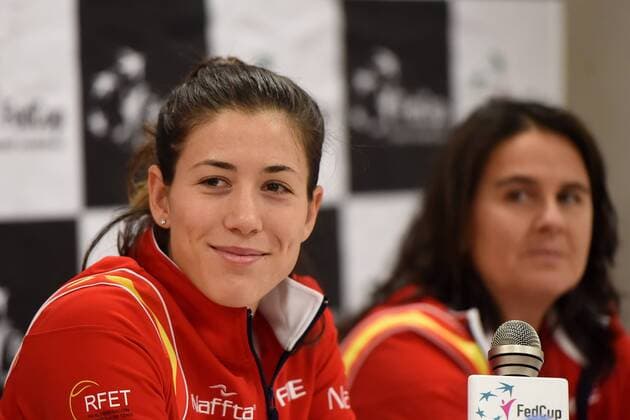 From left tennis players Gabrine Muguruza and captain Conchita Martinez from Spain speak during the press conference PK Pressekonferenz prior to first round 2017 Fed Cup in Ostrava, Czech Republic, February 8, 2017. (CTKxPhoto JaroslavxOzana) CTKPhotoP201702080536601  jao 7