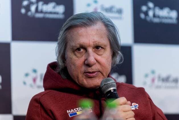 Tennis - FED Cup by BNP 2017 game between Romania si Belgium February 2017 February 8, 2017: Ilie Nastase the Romanian FED Cup team captain during the FED Cup by BNP 2017 game between Romania si Belgium at Sala Polivalenta, Bucuresti, Romania ROU. Foto: CronosFoto Catalin Soare