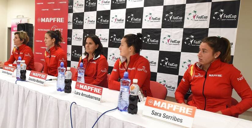 From left tennis players Maria Jose Martinez, Gabrine Muguruza, captain Conchita Martinez, Lara Arruabarrena and Sara Sorribes during the press conference PK Pressekonferenz prior to first round 2017 Fed Cup in Ostrava, Czech Republic, February 8, 2017. (CTKxPhoto JaroslavxOzana) CTKPhotoP201702080560001  jao 8