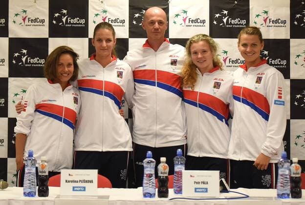 From left Czech tennis players Barbora Strycova, Karolina Pliskova, non-playing captain Petr Pala, Katerina Siniakova, Lucie Safarova pose during the press conference PK Pressekonferenz prior to the first round 2017 Fed Cup in Ostrava, Czech Republic, February 8, 2017. (CTKxPhoto JaroslavxOzana) CTKPhotoP201702080725101  jao 2