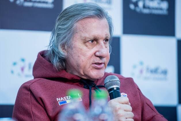 Tennis - FED Cup by BNP 2017 game between Romania and Belgium February 2017 February 8, 2017: Ilie Nastase the Romanian FED Cup team captain during the FED Cup by BNP 2017 game between Romania and Belgium at Sala Polivalenta, Bucuresti, Romania ROU. Foto: CronosFoto Catalin Soare
