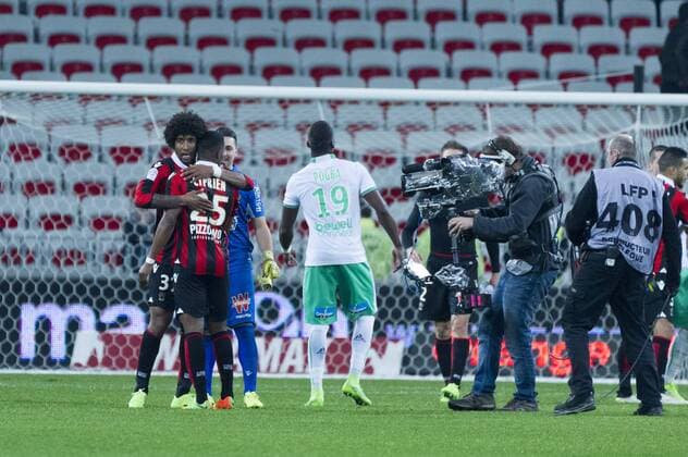 Dante (OGC Nice) - Wylan Cyprien (OGC Nice) - Schlussjubel FOOTBALL : OGC Nice vs Saint Etienne - Ligue 1 - 08 02 2017 NorbertScanella 
