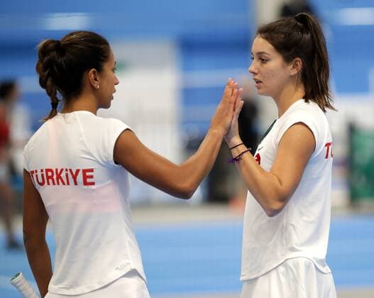 TENNIS - ITF, Fed Cup TALLINN,ESTONIA,09.FEB.17 - TENNIS - ITF, Fed Cup, Europe Africa Zone II, Group 1. Image shows Cagla Buyukakcay and Ipek Soylu (TUR). GEPAxpictures xWalterxLuger
