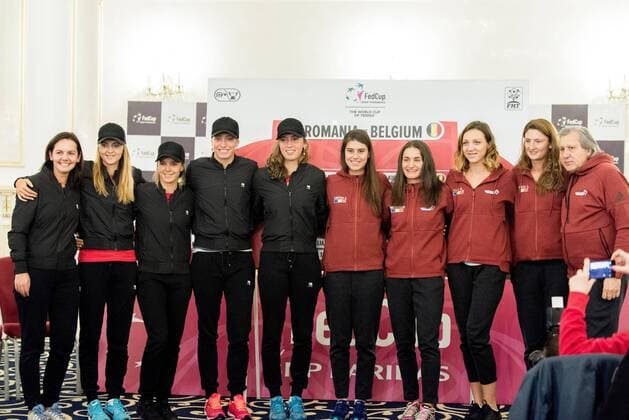 Tennis - press conference PK Pressekonferenz held at the drawing ceremony before FED Cup by BNP 2017 game between Romania and Belgium February 2017 February 10, 2017: The group photo: Belgium team L and Romanian team R during the Press conference held at the drawing ceremony before FED Cup by BNP 2017 game between Romania and Belgium at Hotel Intercontinental, Bucharest, Romania ROU. Foto: CronosFoto Catalin Soare