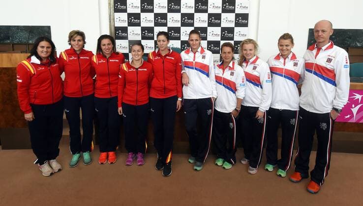 Barbora Strycova and Garbine Muguruza will meet in the first tennis match of the Fed Cup 1st round tie between the Czech Republic and Spain on Saturday, lots decided in Prague, Czech Republic, February 10, 2017. The second women s singles match will be played by Karolina Pliskova and Lara Arruabarrena.On Sunday, Strycova will meet Arruabarrena and Pliskova will meet Muguruza.For the doubles match, the Czechs nominated Lucie Safarova and Katerina Siniakova, the Spaniards Sara Sorribes and Maria Jose Martinez. (CTKxPhoto JaroslavxOzana) CTKPhotoP201702100771901  jao 13