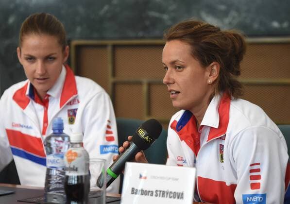 Barbora Strycova (right) and Garbine Muguruza will meet in the first tennis match of the Fed Cup 1st round tie between the Czech Republic and Spain on Saturday, lots decided in Prague, Czech Republic, February 10, 2017. The second women s singles match will be played by Karolina Pliskova (left) and Lara Arruabarrena. On Sunday, Strycova will meet Arruabarrena and Pliskova will meet Muguruza. For the doubles match, the Czechs nominated Lucie Safarova and Katerina Siniakova, the Spaniards Sara Sorribes and Maria Jose Martinez. (CTKxPhoto JaroslavxOzana) CTKPhotoP201702100786201  jao 19