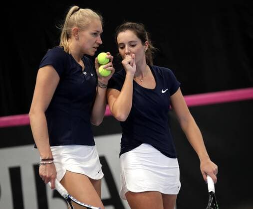 TENNIS - ITF, Fed Cup TALLINN,ESTONIA,10.FEB.17 - TENNIS - ITF, Fed Cup, Europe Africa Zone II, Group 1. Image shows Jocelyn Rae and Laura Robson (GBR). GEPAxpictures xWalterxLuger