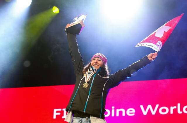 ALPINE SKIING - FIS Ski WC St. Moritz SANKT MORITZ,SWITZERLAND,10.FEB.17 - ALPINE SKIING - FIS Alpine World Ski Championships, alpine combined, award ceremony. Image shows the rejoicing of Wendy Holdener (SUI). Keywords: medal, trophy. GEPAxpictures xChristianxWalgram