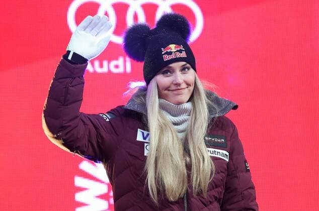 ALPINE SKIING - FIS Ski WC St. Moritz SANKT MORITZ,SWITZERLAND,10.FEB.17 - ALPINE SKIING - FIS Alpine World Ski Championships, alpine combined, award ceremony. Image shows the rejoicing of Lindsey Vonn (USA). GEPAxpictures xChristianxWalgram