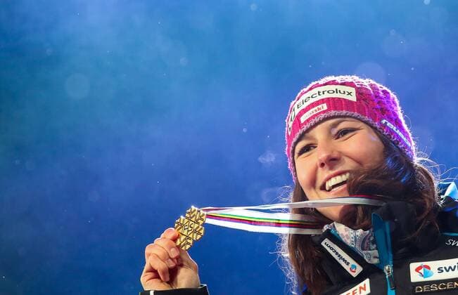 ALPINE SKIING - FIS Ski WC St. Moritz SANKT MORITZ,SWITZERLAND,10.FEB.17 - ALPINE SKIING - FIS Alpine World Ski Championships, alpine combined, award ceremony. Image shows the rejoicing of Wendy Holdener (SUI). Keywords: medal. GEPAxpictures xChristianxWalgram
