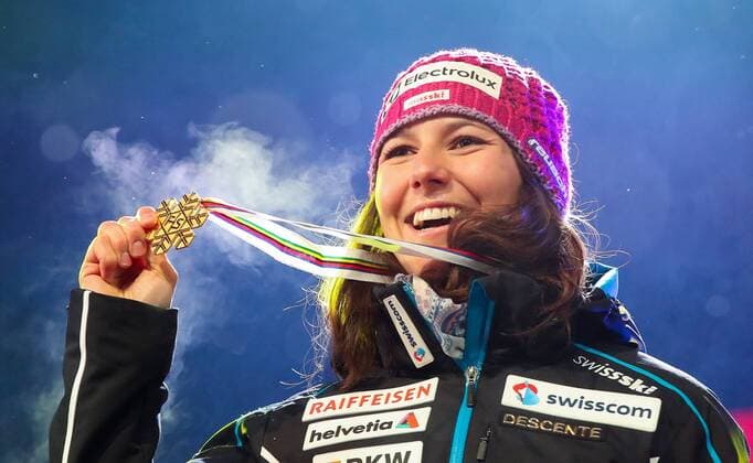 ALPINE SKIING - FIS Ski WC St. Moritz SANKT MORITZ,SWITZERLAND,10.FEB.17 - ALPINE SKIING - FIS Alpine World Ski Championships, alpine combined, award ceremony. Image shows the rejoicing of Wendy Holdener (SUI). Keywords: medal. GEPAxpictures xChristianxWalgram