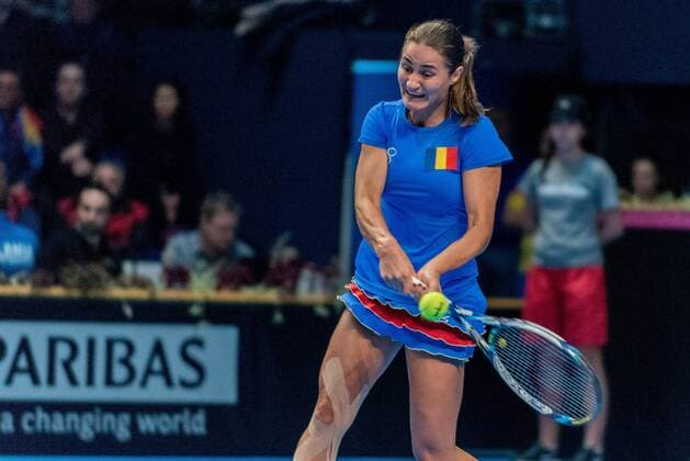 Tennis, FedCup in Bukarest, Rumänien - Belgien Tennis - FED Cup by BNP 2017 game between Romania and Belgium February 2017 February 11, 2017: Monica Niculescu (ROU) during the FED Cup by BNP 2017 game between Romania and Belgium at Sala Polivalenta, Bucuresti, Romania ROU. Copyright: Cronos Catalin Soare