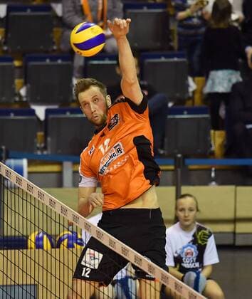 Paul Carroll (BR Volleys), beim Schmetterball BR Volleys Berlin - TV Rottenburg Deutsche Volleyball Liga, Saison 2016 2017, Herren, Männer, Männer, men, Volleyball, Deutschland, Germany, Max-Schmeling-Halle Berlin, 11.1.2017