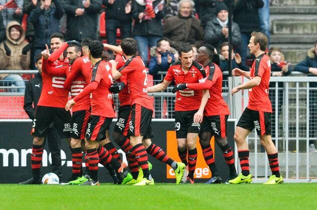 18 Morgan AMALFITANO (ren) - 29 ROMAIN DANZE (ren) - 05 PEDRO MENDES (ren) - 08 CLEMENT CHANTOME (ren) - 07 Firmin MUBELE (ren) - FOOTBALL : Stade Rennes vs OGC Nice - Ligue 1 - 12 02 2017 FEP Panoramic 
