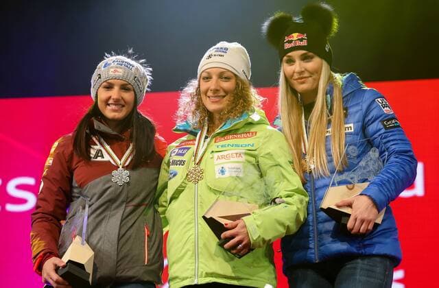 Ski Alpin, WM in St. Moritz, Siegerehrung Abfahrt der Damen ALPINE SKIING - FIS Ski WC St. Moritz SANKT MORITZ,SWITZERLAND,12.FEB.17 - ALPINE SKIING - FIS Alpine World Ski Championships, downhill, men, Audi house. Image shows Stephanie Venier (AUT), Ilka Stuhec (SLO) and Lindsey Vonn (USA). Keywords: Stoeckli, medal. GEPAxpictures xMarioxKneisl