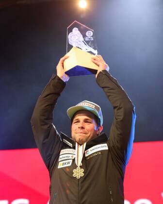 Ski Alpin, WM in St. Moritz, Siegerehrung Abfahrt der Herren ALPINE SKIING - FIS Ski WC St. Moritz SANKT MORITZ,SWITZERLAND,12.FEB.17 - ALPINE SKIING - FIS Alpine World Ski Championships, downhill, men, award ceremony. Image shows Beat Feuz (SUI). Keywords: medal. GEPAxpictures xMarioxKneisl