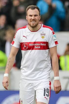 Stuttgart, Deutschland, 12.02.2017, 2. Bundesliga 20. Spieltag, VfB Stuttgart - SV Sandhausen, Kevin Grosskreutz (VFB) guckt ( DeFodi507