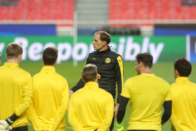 Thomas Tuchel - Stationen als Trainer, Borussia Dortmund 2015 - 2017 Bilder des Tages - SPORT Trainer Thomas Tuchel (Borussia Dortmund) mit einer Ansprache, Training, Benfica Lissabon - Borussia Dortmund, UEFA Champions League, Achtelfinale, Fussball, 13.02.2017, Lissabon Copyright: xLangerx xEibner-Pressefotox EP_HLR