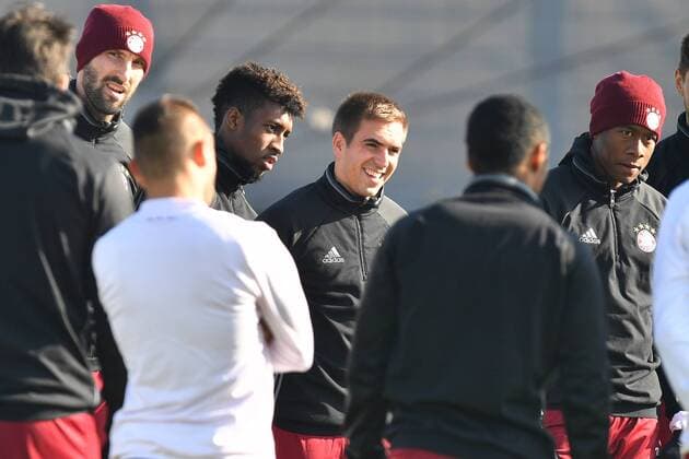 Hi v.l:Tom STARKE,Torwart (FC Bayern Muenchen),Kingsley COMAN (Bayern Muenchen),Philipp LAHM (Bayern Muenchen),David ALABA (Bayern Muenchen). Abschlusstraining FC Bayern Muenchen vor dem Champions League Spiel gegen Arsenal London. Trainingsgelaende an der Saebener Strasse, Fussball,am 14.02.2017.