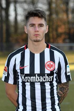 14.02.2017, Fussball 1.Bundesliga, Eintracht Frankfurt Fototermin 2016 17, GER, 1.BL, Portraettermin 2016 2017, Guillermo Varela (Eintracht Frankfurt) Frankfurt am Main