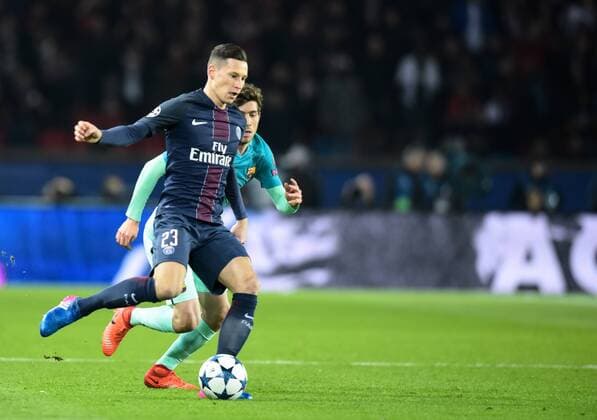 Fußball, CL, Paris St. Germain - FC Barcelona 4:0 Fußball, CL, Paris St. Germain - FC Barcelona Julian Draxler ( PSG ) FOOTBALL : Paris Saint Germain vs FC Barcelona - Ligue des Champions - Paris - 14 02 2017 FedericoPestellini Panoramic 