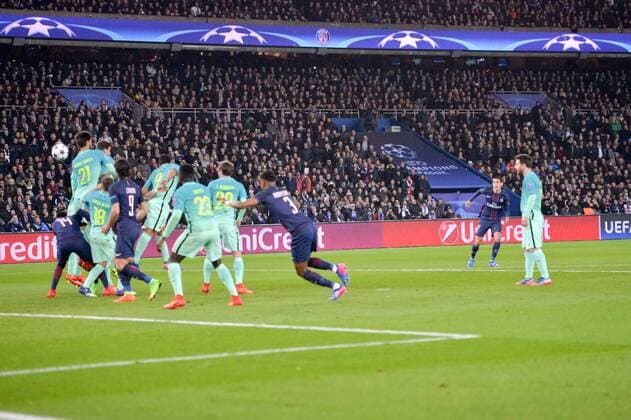 Fußball, CL, Paris St. Germain - FC Barcelona 4:0 Fußball, CL, Paris St. Germain - FC Barcelona 11 ANGEL DI MARIA (psg) - COUP FRANC - Tor FOOTBALL : Paris SG vs Barcelona - Champions League - 14 02 2017 AnthonyBIBARD FEP 