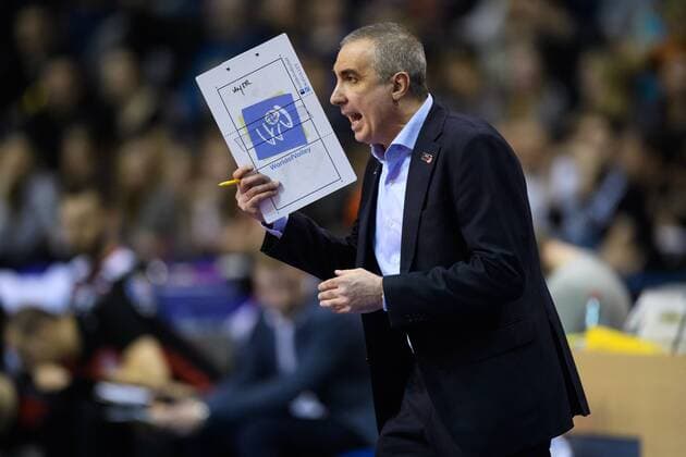 14.02.2017, Max Schmeling Halle, Berlin Volleyball, 2017 CEV Volleyball Champions League, Vorrunde, Berlin Recycling Volleys (GER) vs. Asseco Resovia Rzeszow (POL) Roberto Serniotti (Trainer Coach Berlin)