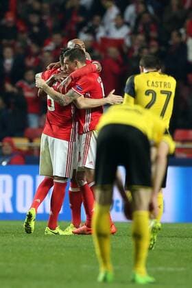 February 14, 2017 - Lisbon, Portugal - Benfica s players celebrate the victory (1-0) at the end of the UEFA Champions League round of 16 first leg football match SL Benfica vs Borussia Dortmund at the Luz stadium in Lisbon Portugal on February 14, 2017. SL Benfica v Borussia Dortmund - UEFA Champions League Round of 16: First Leg  - ZUMAn230 20170214_zaa_n230_478 Copyright: xPedroxFiuzax