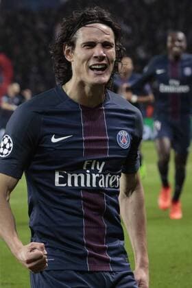 Fußball, CL, Paris St. Germain - FC Barcelona February 14, 2017 - Paris, France - PSG Edinson Cavani celebrates after scoring during the UEFA Champions League round of 16 first leg football match between Paris Saint-Germain and FC Barcelona Barca on February 14, 2017 at the Parc des Princes stadium in Paris. Paris Saint-Germain v FC Barcelona - UEFA Champions League Round of 16: First Leg  - ZUMAn230 20170214_zaa_n230_547 Copyright: xGeoffroyxVanxDerxHasseltx