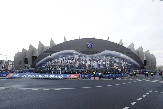 Paris, Frankreich - Parc des Princes FOOTBALL : PSG - Champions League - 14 02 2017 GwendolineLeGoff 