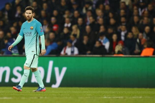 February 14, 2017 - Paris, France - Barcelona Lionel Messi during the UEFA Champions League round of 16 first leg football match between Paris Saint-Germain and FC Barcelona Barca on February 14, 2017 at the Parc des Princes stadium in Paris. (Photo by Nurphoto) Paris Saint-Germain v FC Barcelona - UEFA Champions League Round of 16: First Leg  - ZUMAn230 20170214_zaa_n230_633 Copyright: xMehdixTaamallahx