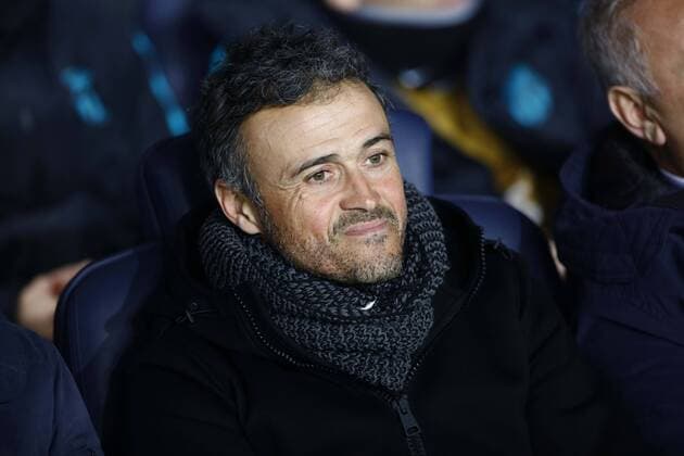 February 14, 2017 - Paris, France - Barcelona s coach Luis Enrique during the UEFA Champions League round of 16 first leg football match between Paris Saint-Germain and FC Barcelona Barca on February 14, 2017 at the Parc des Princes stadium in Paris. Paris Saint-Germain v FC Barcelona - UEFA Champions League Round of 16: First Leg  - ZUMAn230 20170214_zaa_n230_669 Copyright: xMehdixTaamallahx