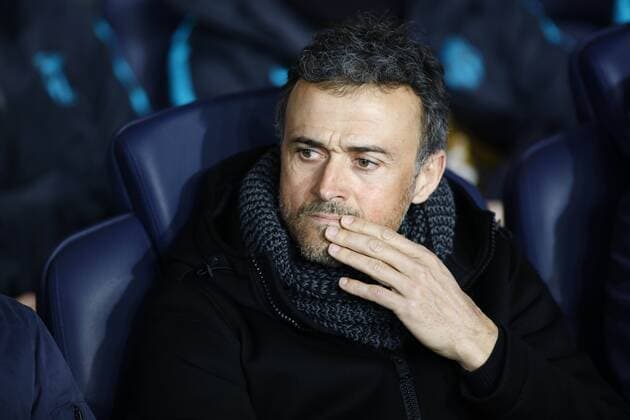 February 14, 2017 - Paris, France - Barcelona s coach Luis Enrique during the UEFA Champions League round of 16 first leg football match between Paris Saint-Germain and FC Barcelona Barca on February 14, 2017 at the Parc des Princes stadium in Paris. Paris Saint-Germain v FC Barcelona - UEFA Champions League Round of 16: First Leg  - ZUMAn230 20170214_zaa_n230_671 Copyright: xMehdixTaamallahx