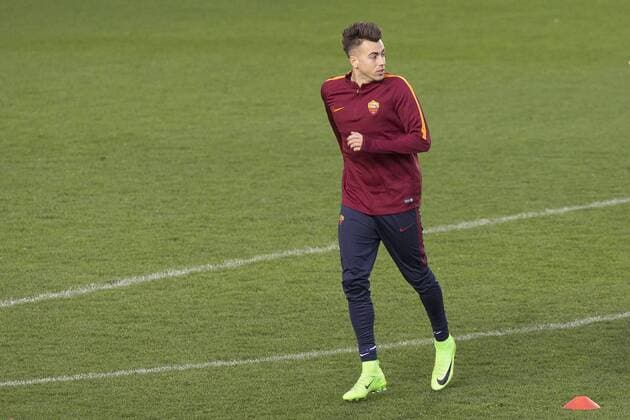 AS Roma s striker Stephan El Shaarawy during a team s training session held at La Ceramica stadium in Villarreal, Castellon, eastern Spain, 15 February 2017. AS Roma will face Villarreal in a Europa League round of 32 first leg soccer match the upcoming 16 February. AS ROMA TRAINING SESSION !ACHTUNG: NUR REDAKTIONELLE NUTZUNG!  Copyright: xDomenechxCastellóx GRA491 20170215-636227868235833984