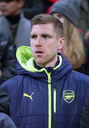 FC Bayern München - FC Arsenal London Deutschland, München, 15.02.2017, Fussball, UEFA Champions League, Saison 2016 2017, Achtelfinale, Hinspiel, FC Bayern München - FC Arsenal London: Per Mertesacker (FC Arsenal London).