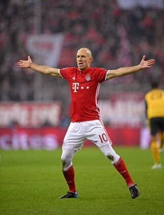 15.02.2017, Fussball Champions-League 2016 2017, Achtelfinale, FC Bayern München - FC Arsenal London, in der Allianz-Arena München. Arjen Robben (FC Bayern München) Torjubel. 