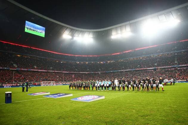 SOCCER - CL, Bayern vs Arsenal MUNICH,GERMANY,15.FEB.17 - SOCCER - UEFA Champions League, FC Bayern Muenchen vs FC Arsenal. Image shows both teams. GEPAxpictures xFelixxRoittner