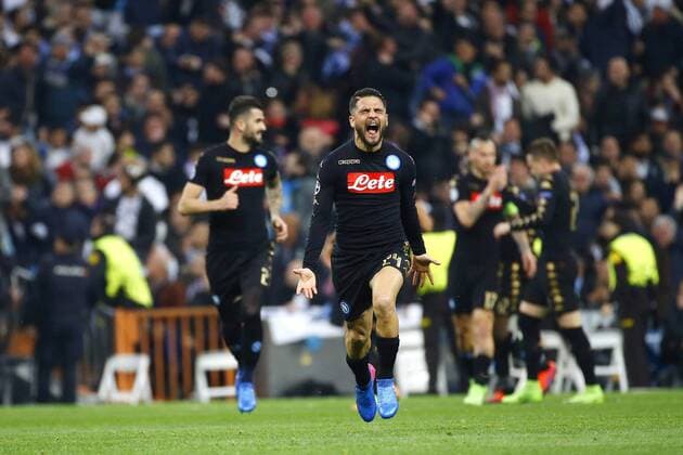 Fußball, CL, Real Madrid - SSC Neapel Napoli s striker Lorenzo Insigne jubilates a goal, the first against Real Madrid, during their UEFA Champions League round of 16 first leg match at Santiago Bernabeu stadium in Madrid, Spain, 15 February 2017. REAL MADRID VS. NAPOLI !ACHTUNG: NUR REDAKTIONELLE NUTZUNG!  Copyright: xJ.P.xGandulx MAD002 20170215-636227898886223376