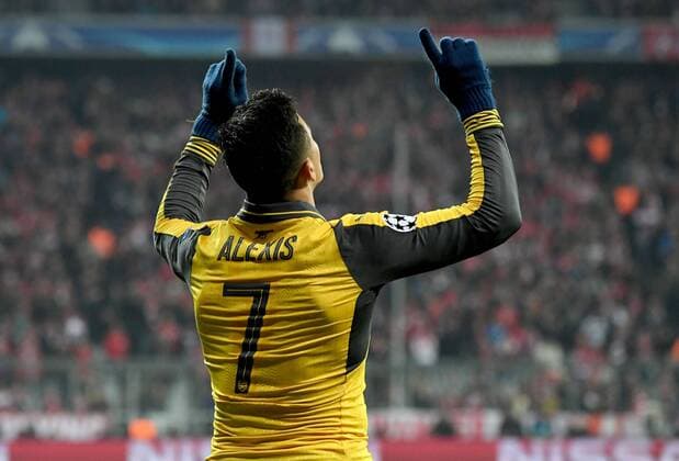 15.02.2017, xjhx, Fussball Champions League, FC Bayern Muenchen - Arsenal London, emspor, v.l. Alexis Sanchez (Arsenal London) Torjubel, Goal celebration, celebrate the goal zum 1:1 Muenchen