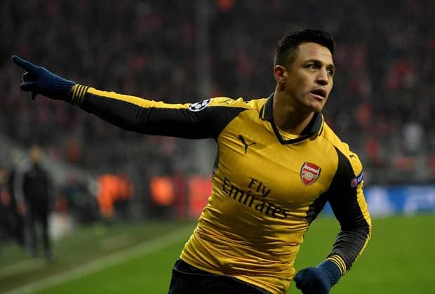 15.02.2017, xjhx, Fussball Champions League, FC Bayern Muenchen - Arsenal London, emspor, v.l. Alexis Sanchez (Arsenal London) Torjubel, Goal celebration, celebrate the goal zum 1:1 Muenchen