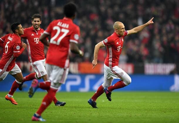 FUSSBALL CHAMPIONS LEAGUE SAISON 2016 2017 ACHTELFINALE HINSPIEL FC Bayern Muenchen - Arsenal London 15.02.2017 Torjubel: Arjen Robben (FC Bayern Muenchen) 