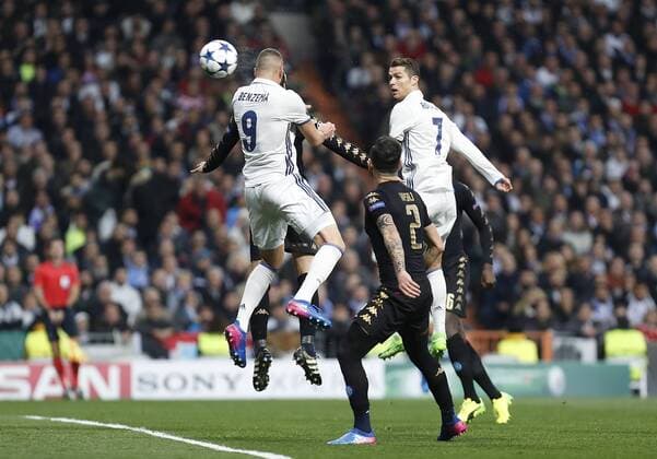 Fußball, CL, Real Madrid - SSC Neapel Soccer match between Real Madrid and Napoli of the 2016 2017 Champions League, held at the Santiago Bernabeu stadium, in Madrid, February 15, 2017. (Photo: J. Luis Cuesta 261 Cordon Press). Karim Benzema score  xJosexLuisxCuestax xx